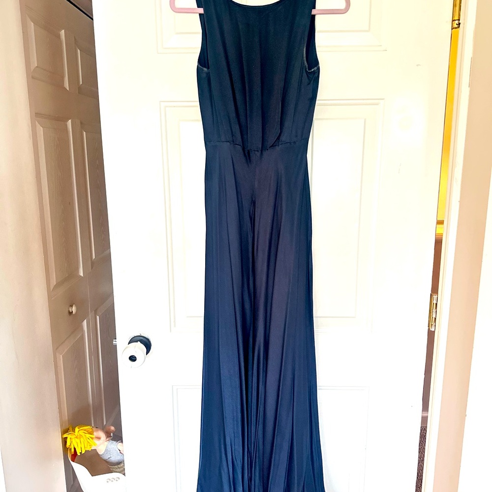Elegant Navy Blue Evening Gown